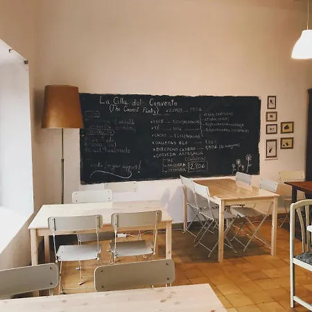 Albergue De Peregrinos El Convento Santillana del Mar