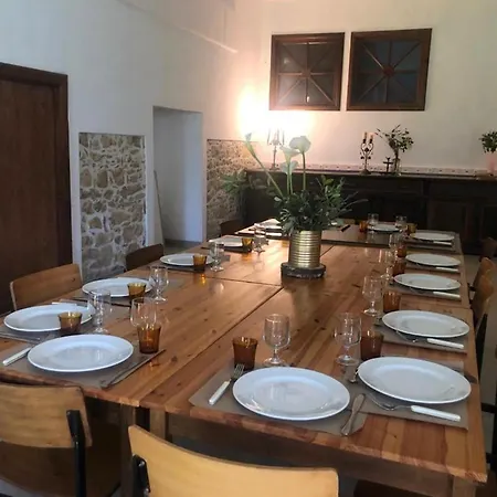 Albergue De Peregrinos El Convento Santillana del Mar