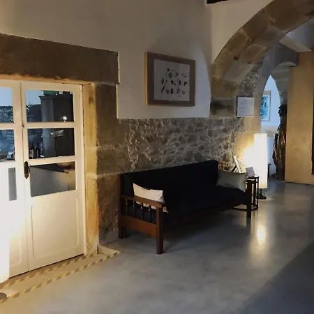Albergue De Peregrinos El Convento Auberge de jeunesse
